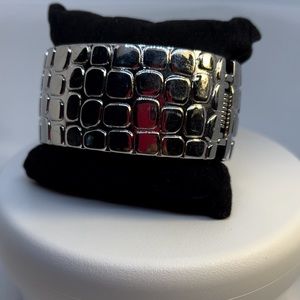 Silver Tone Hinged Bracelet